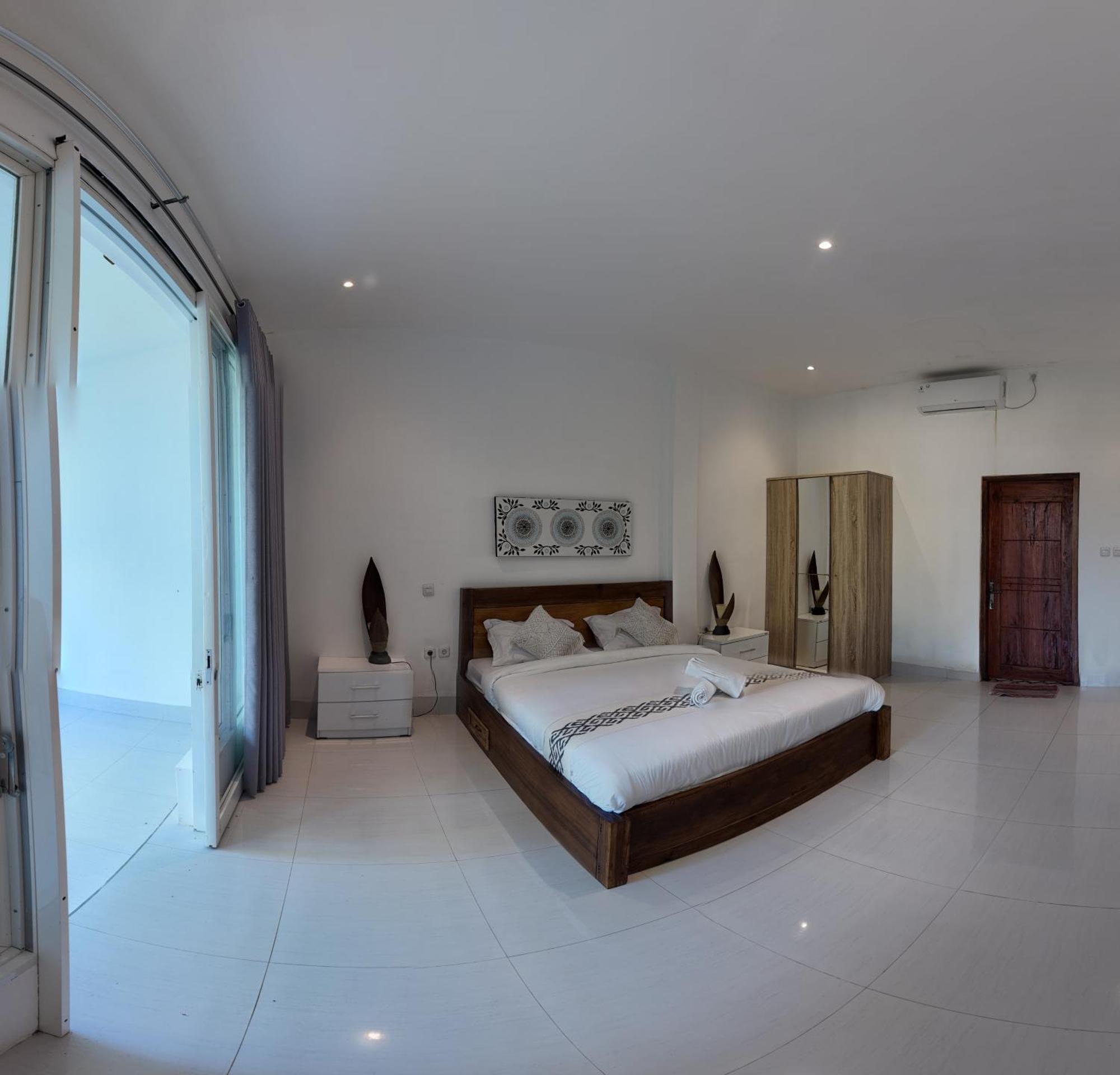 Turtle House Lombok Hotel Kuta  Exterior photo